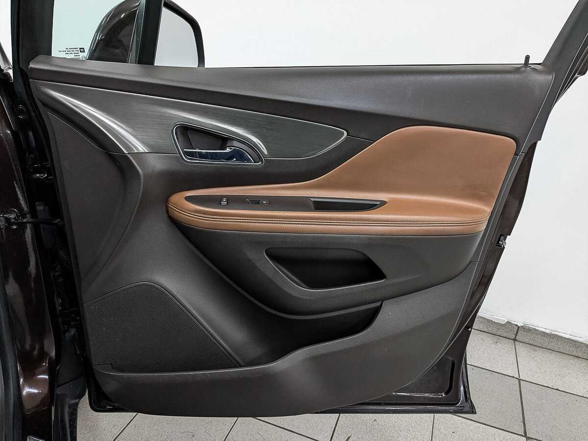 Opel Mokka с пробегом — 2014 год. Фото: #22