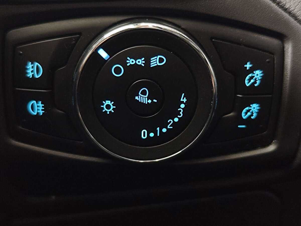 Ford Focus с пробегом — 2014 год. Фото: #19