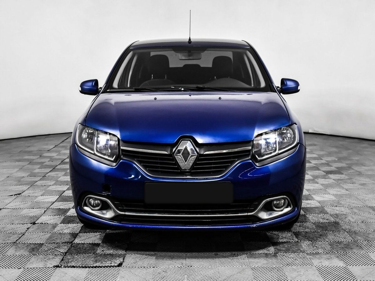 Renault Logan с пробегом — 2018 год. Фото: #1