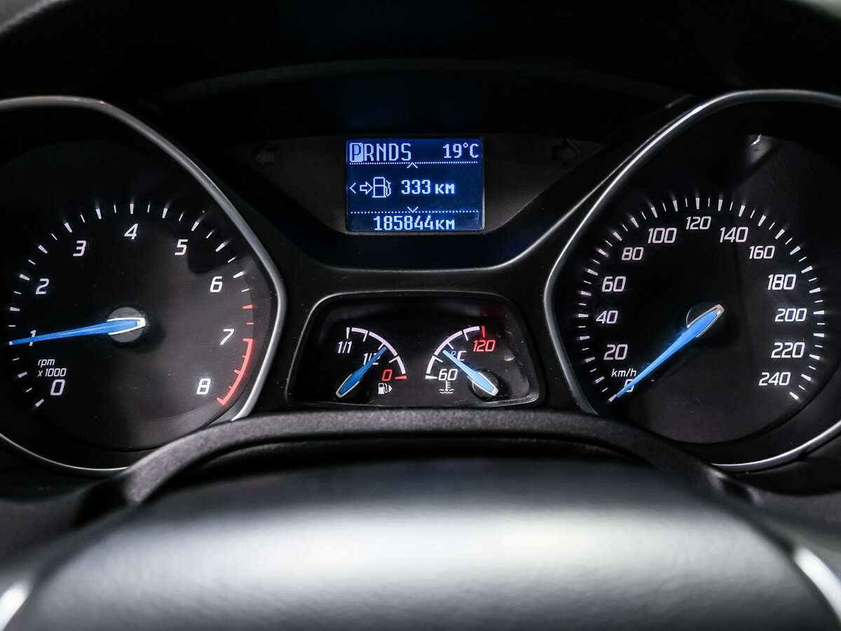 Ford Focus с пробегом — 2013 год. Фото: #9