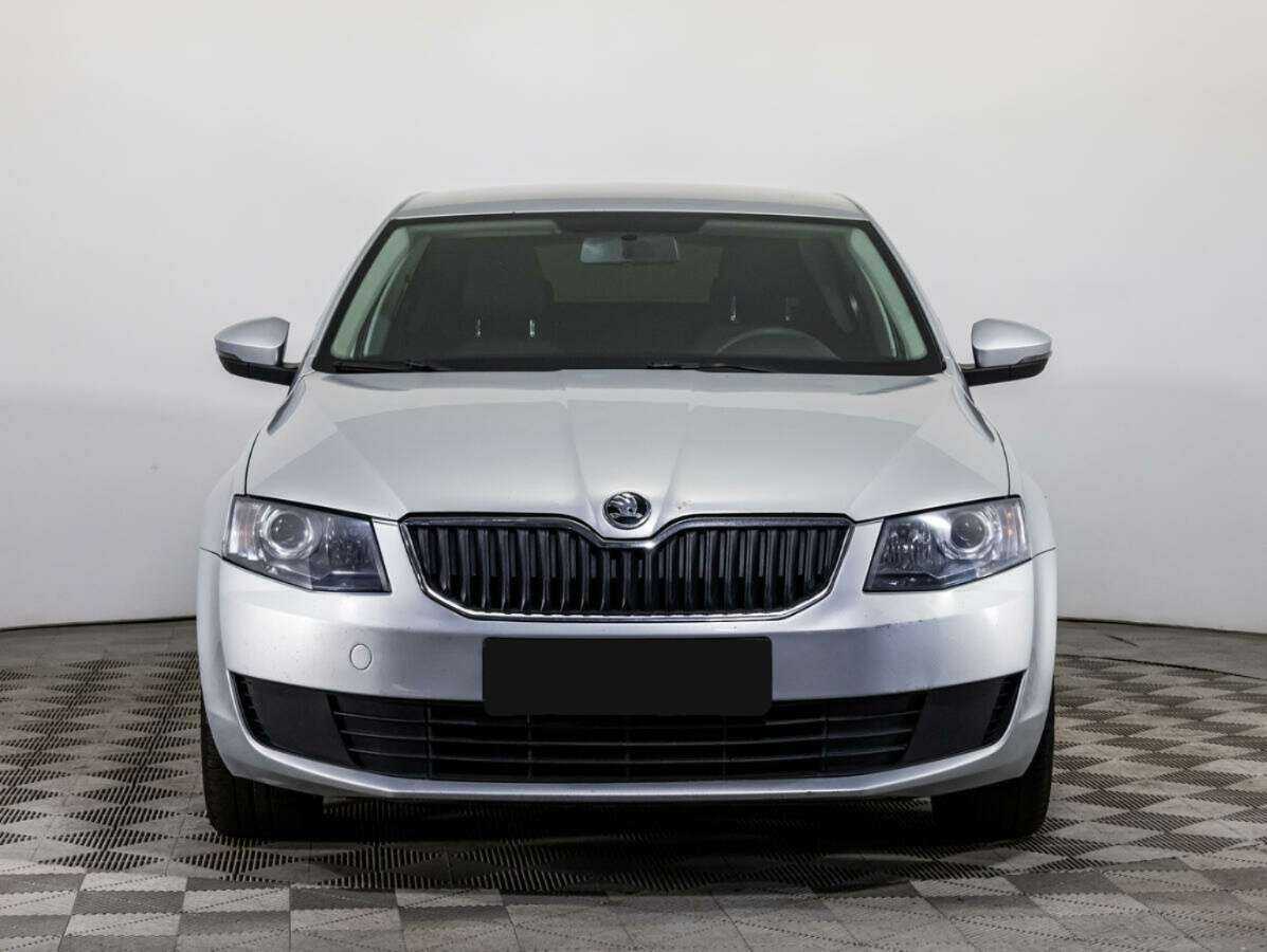 Skoda Octavia с пробегом — 2015 год. Фото: #1