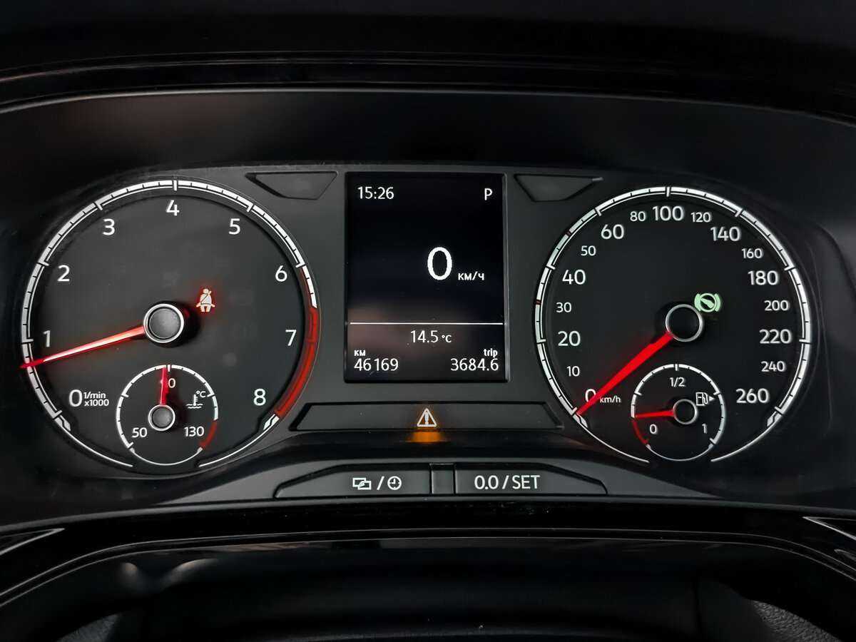 Volkswagen Polo с пробегом — 2021 год. Фото: #11