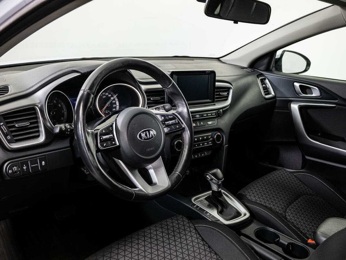 Kia Ceed с пробегом — 2019 год. Фото: #10