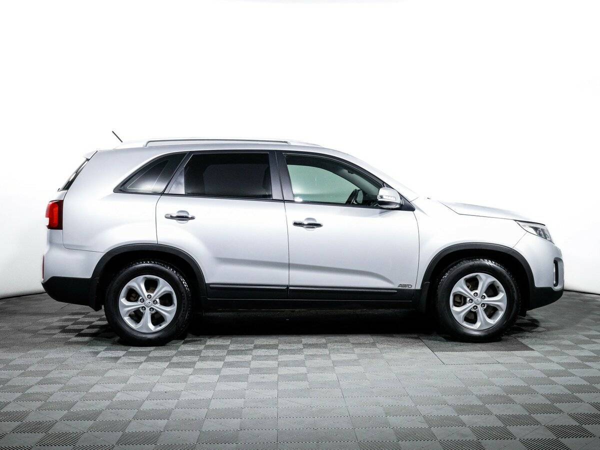 Kia Sorento с пробегом — 2017 год. Фото: #3