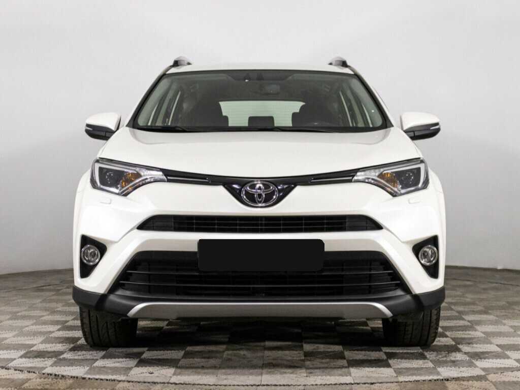 Toyota RAV4 с пробегом — 2016 год. Фото: #1