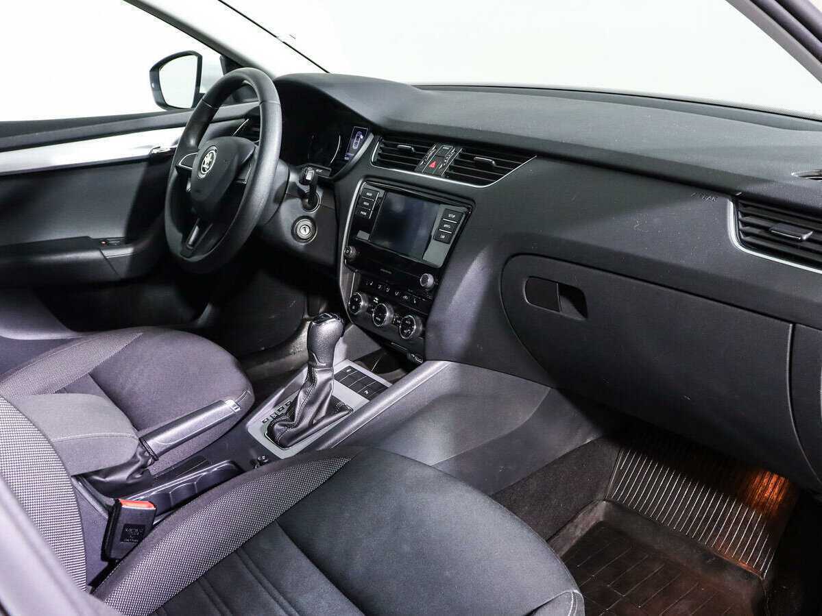 Skoda Octavia с пробегом — 2019 год. Фото: #8