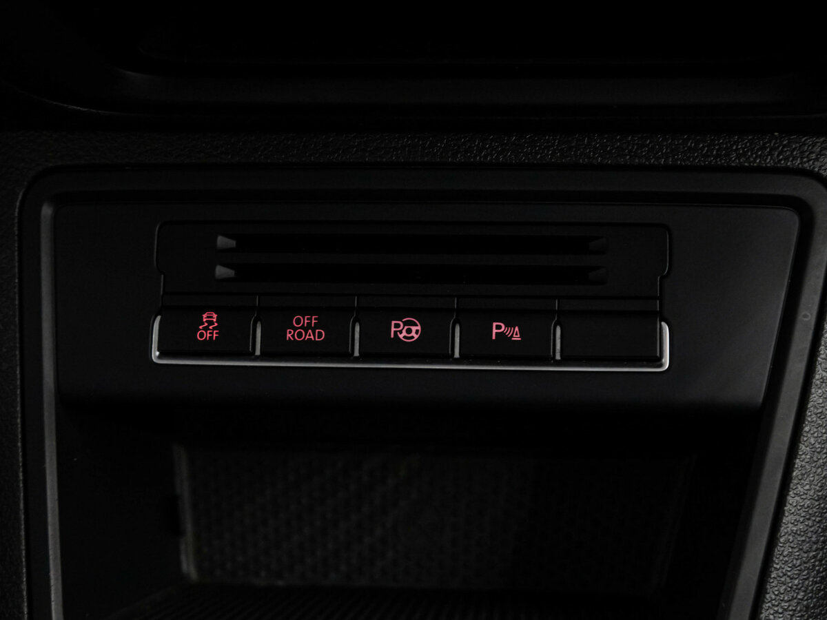 Volkswagen Tiguan с пробегом — 2014 год. Фото: #17