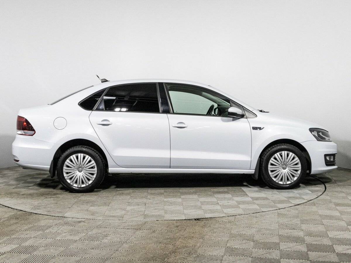 Volkswagen Polo с пробегом — 2018 год. Фото: #3