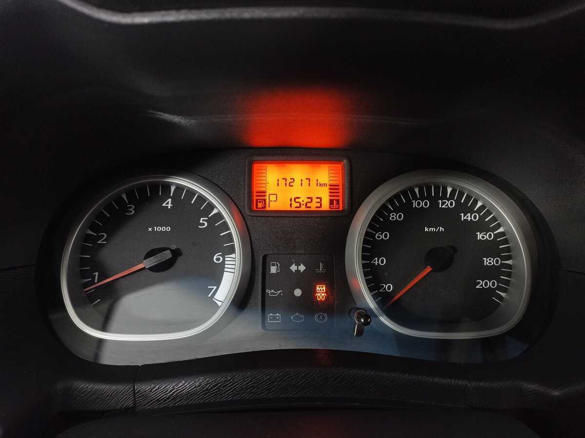 Renault Duster с пробегом — 2015 год. Фото: #12