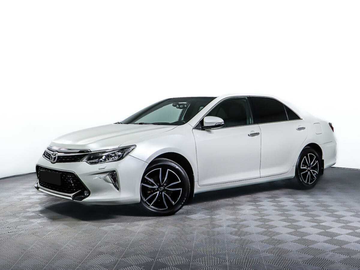 Toyota Camry с пробегом — 2017 год. Посмотреть фото