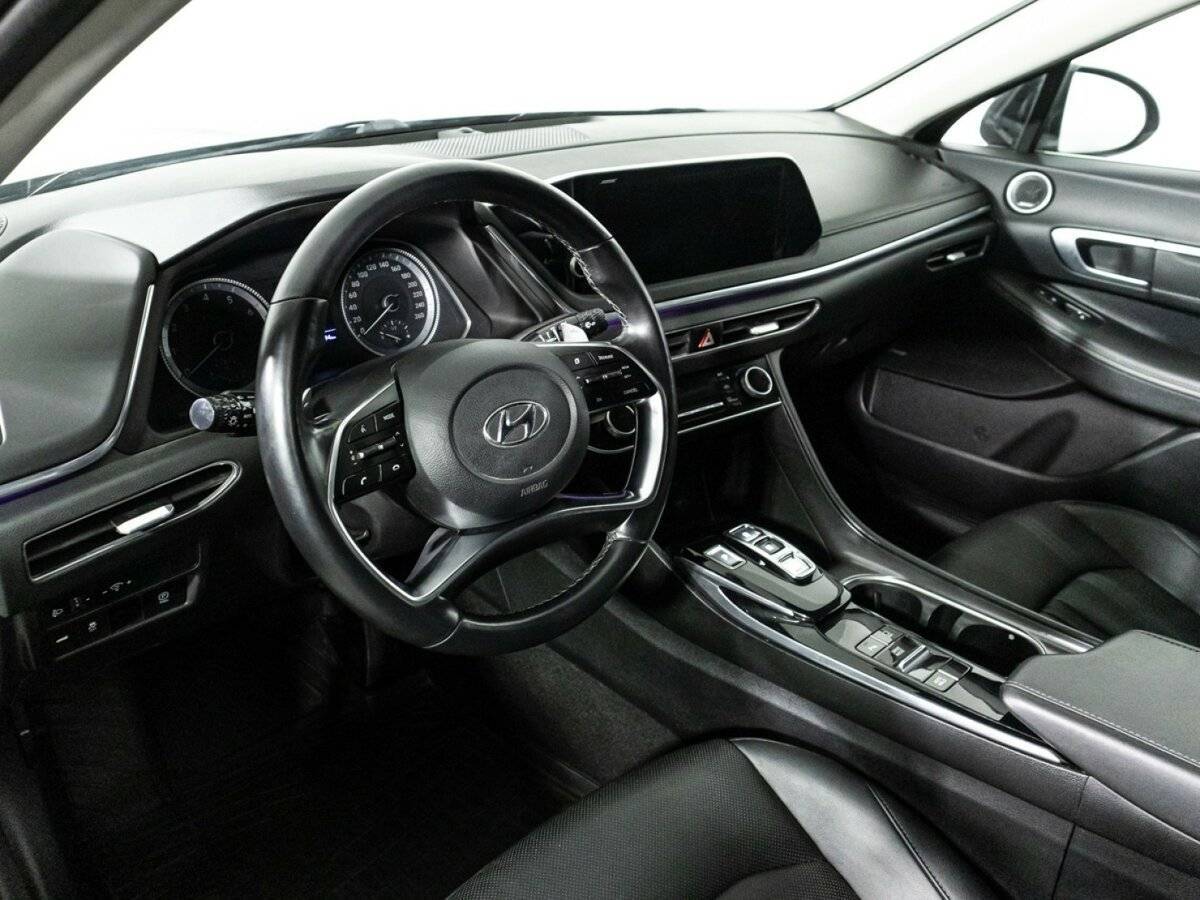 Hyundai Sonata с пробегом — 2020 год. Фото: #10