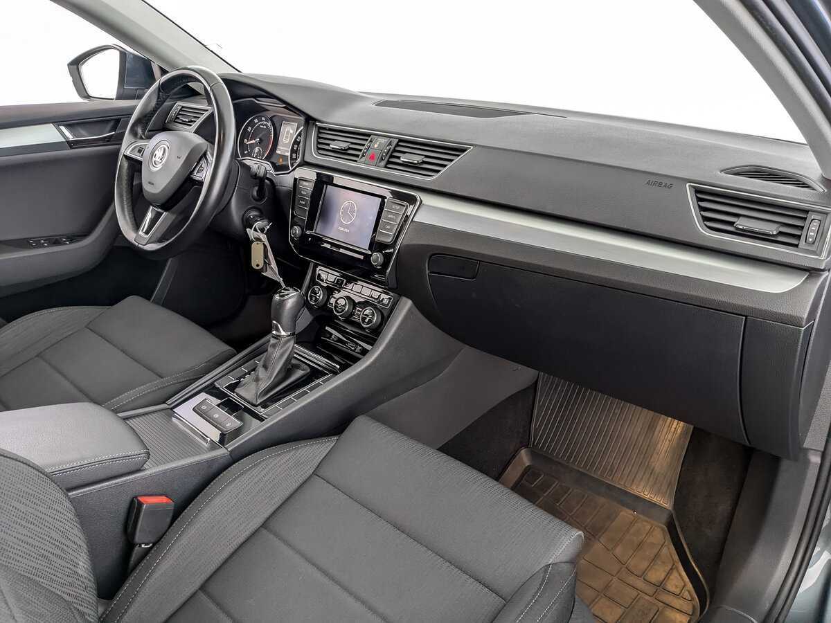 Skoda Superb с пробегом — 2018 год. Фото: #8