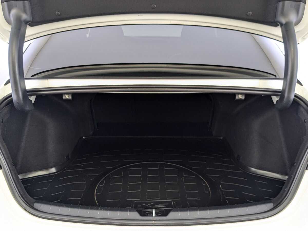 Kia K5 с пробегом — 2021 год. Фото: #9