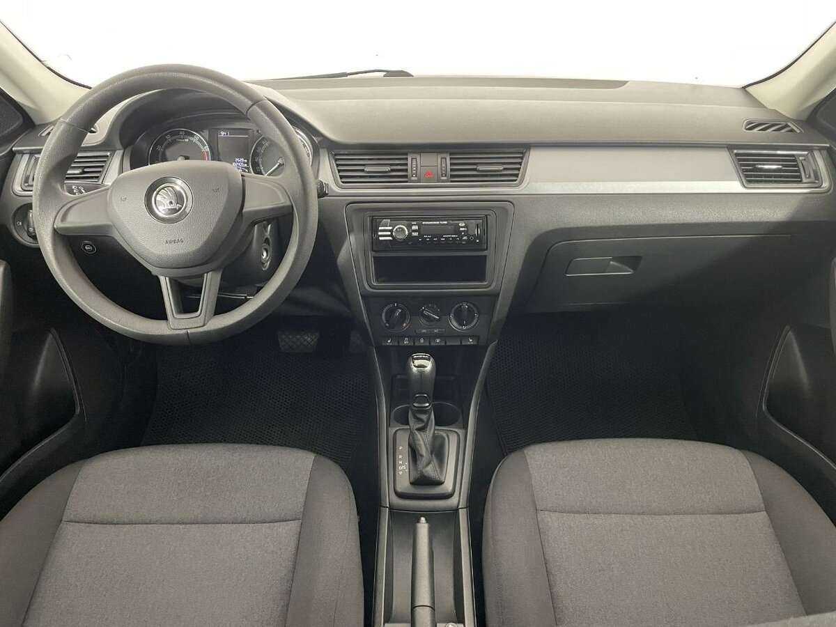Skoda Rapid с пробегом — 2019 год. Фото: #6