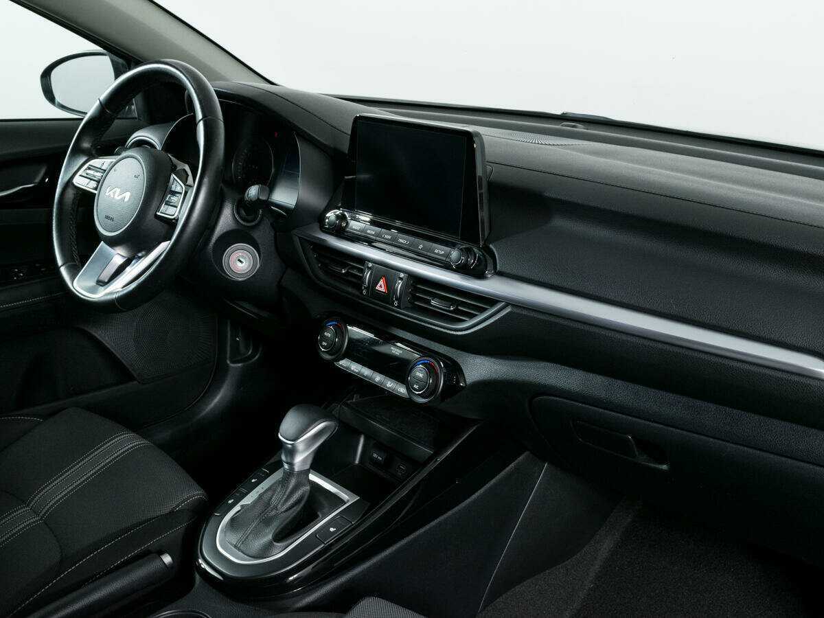 Kia Cerato с пробегом — 2022 год. Фото: #8