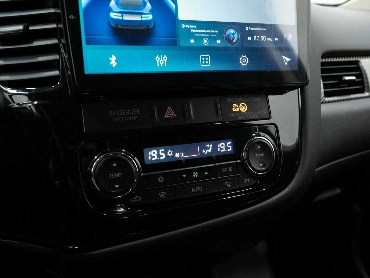 Mitsubishi Outlander с пробегом — 2014 год. Фото: #19