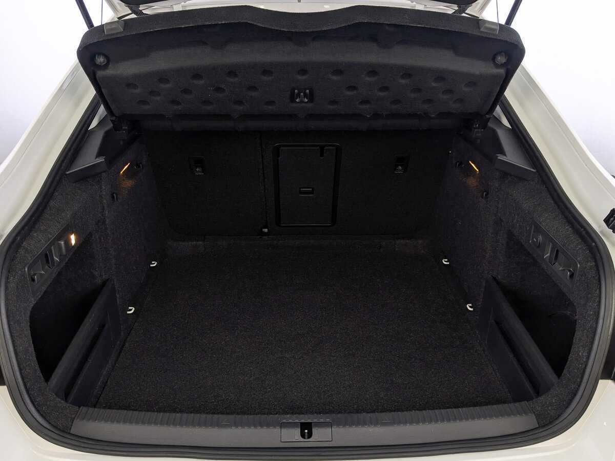 Skoda Superb с пробегом — 2017 год. Фото: #9