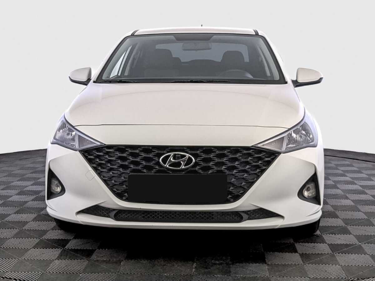 Hyundai Solaris с пробегом — 2022 год. Фото: #1