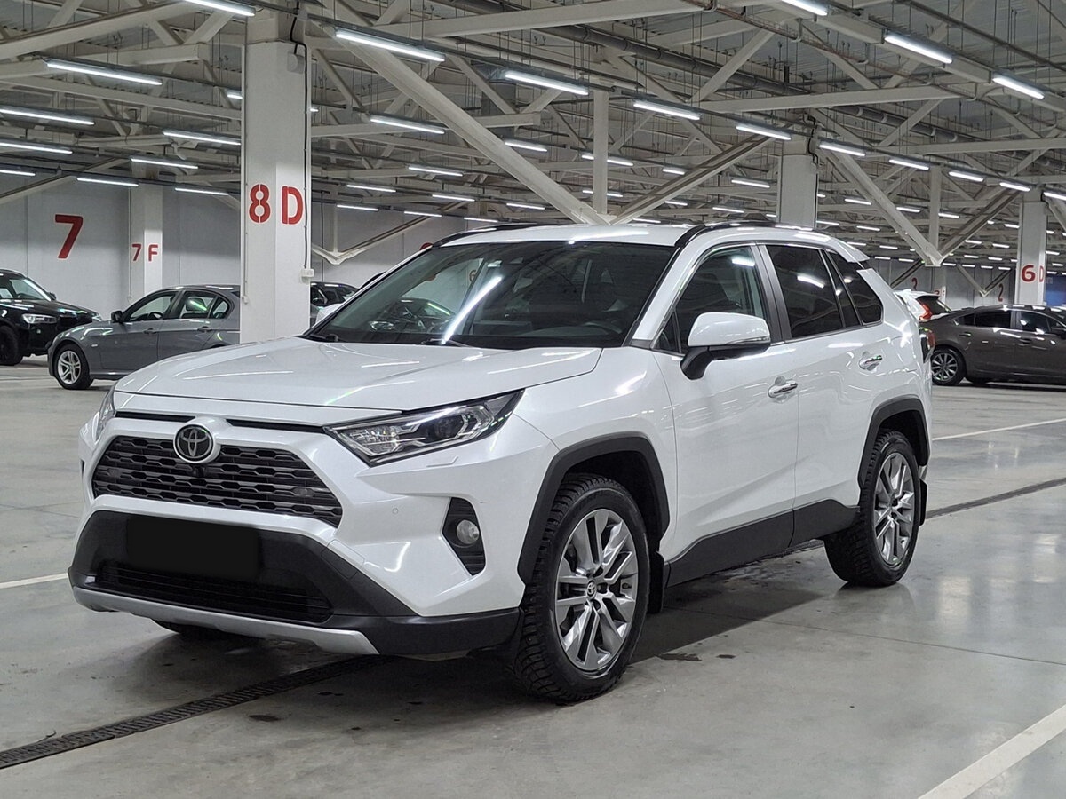 Toyota RAV4 с пробегом — 2021 год. Посмотреть фото