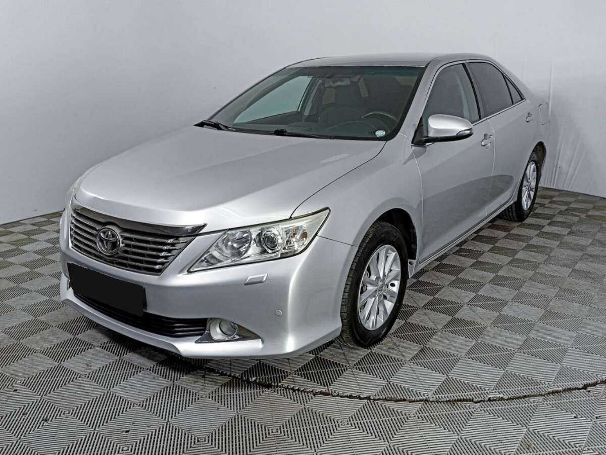 Toyota Camry с пробегом — 2012 год. Посмотреть фото
