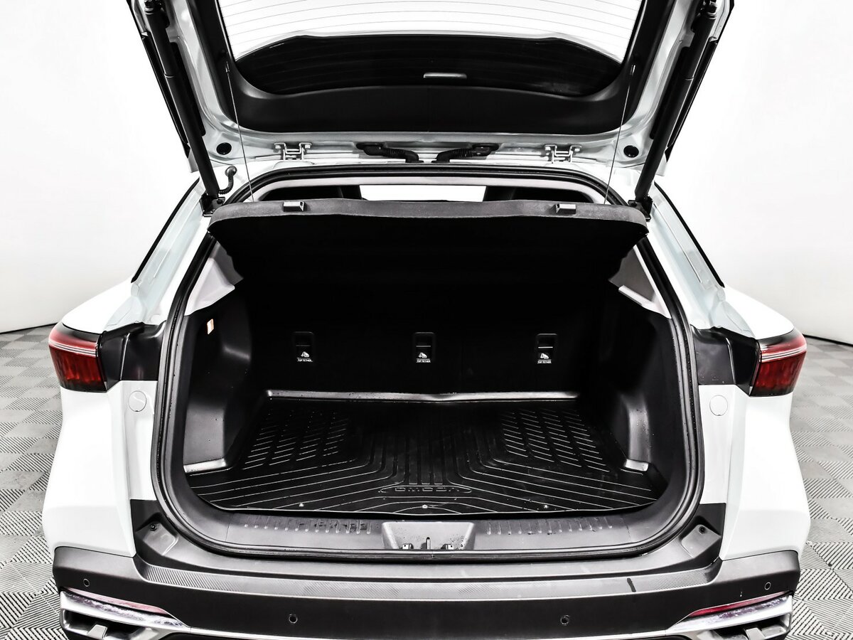 OMODA C5 с пробегом — 2023 год. Фото: #11