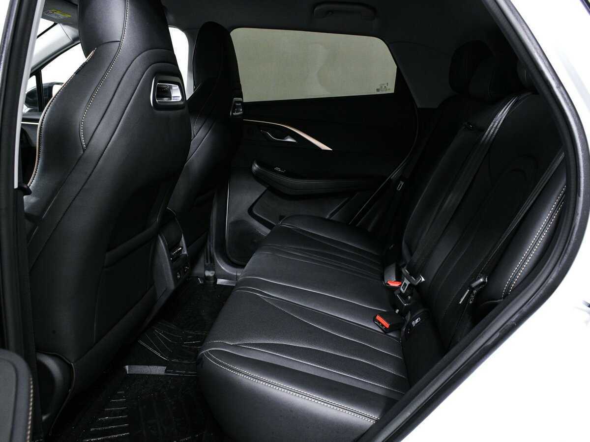 OMODA C5 с пробегом — 2024 год. Фото: #11