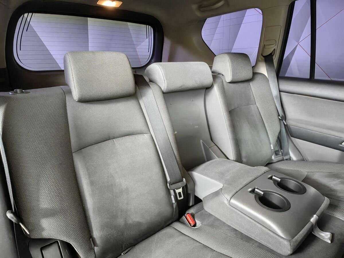 Toyota Land Cruiser Prado с пробегом — 2012 год. Фото: #12