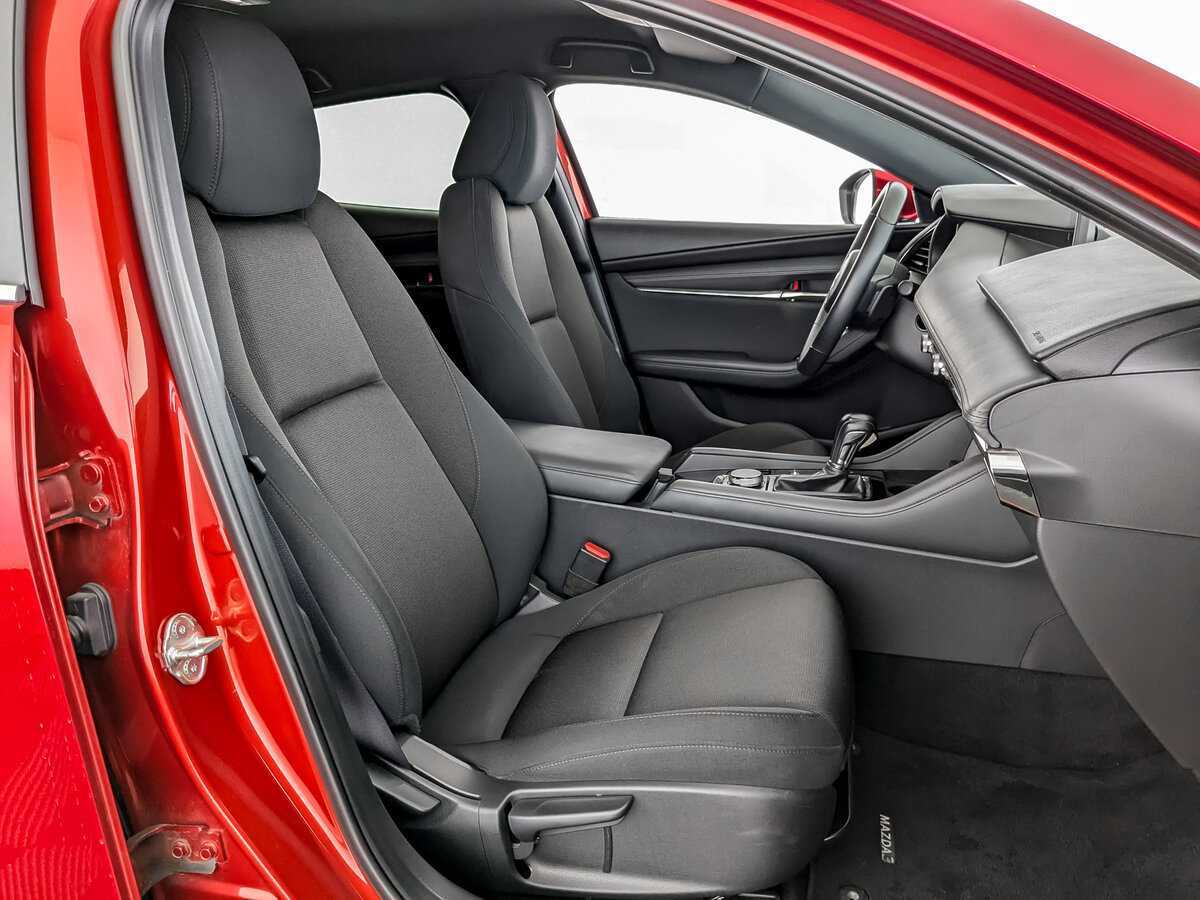 Mazda 3 с пробегом — 2019 год. Фото: #17