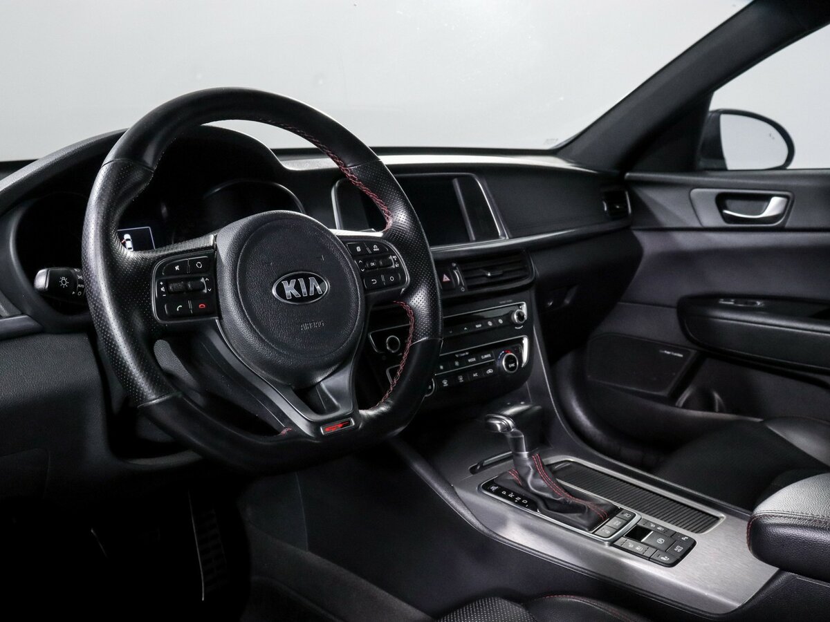 Kia Optima с пробегом — 2016 год. Фото: #10