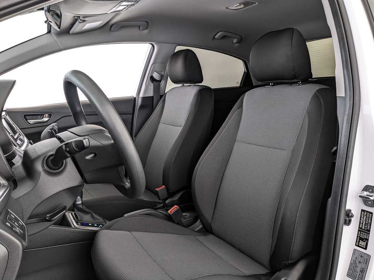 Hyundai Solaris с пробегом — 2022 год. Фото: #14