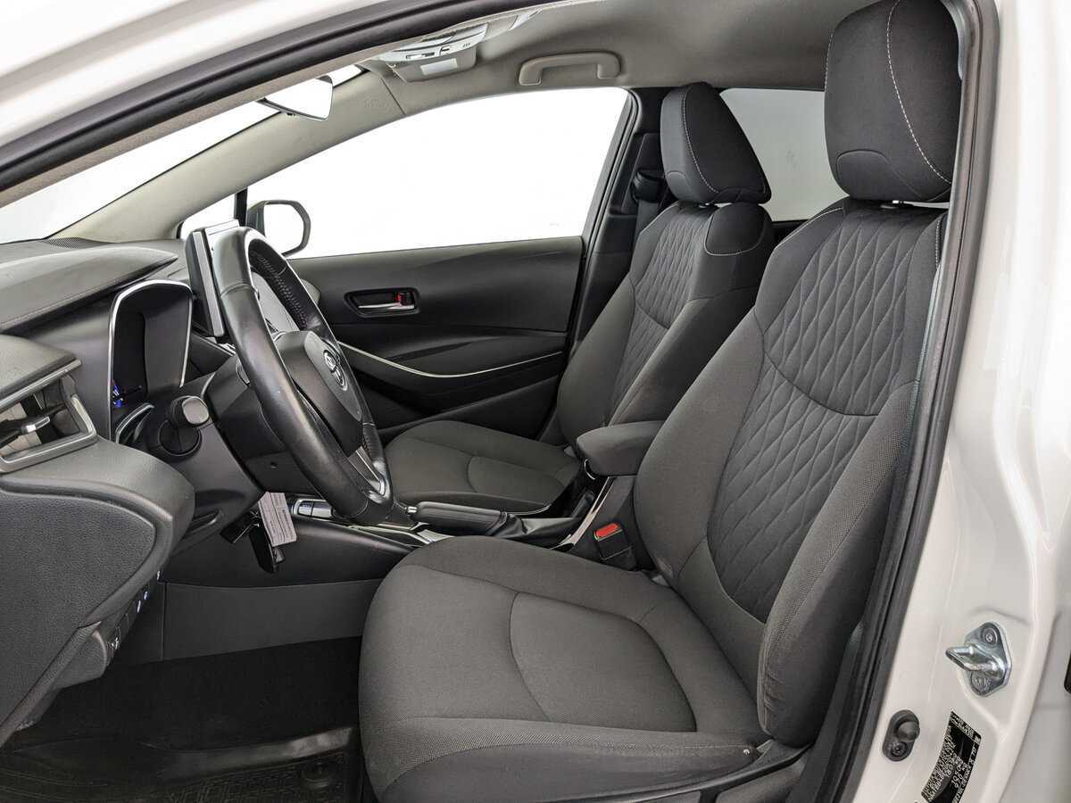 Toyota Corolla с пробегом — 2019 год. Фото: #17