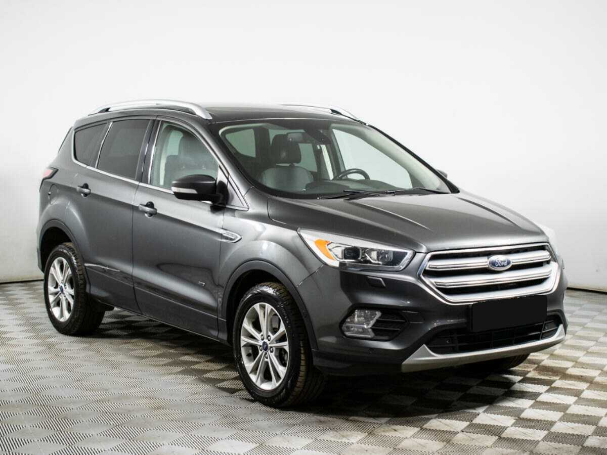 Ford Kuga с пробегом — 2017 год. Фото: #2