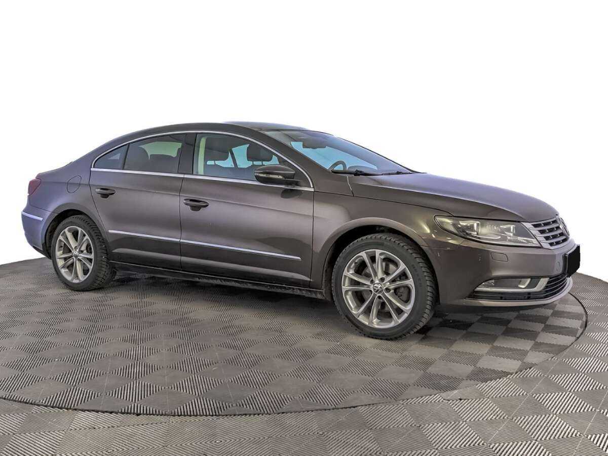 Volkswagen Passat CC с пробегом — 2012 год. Фото: #2