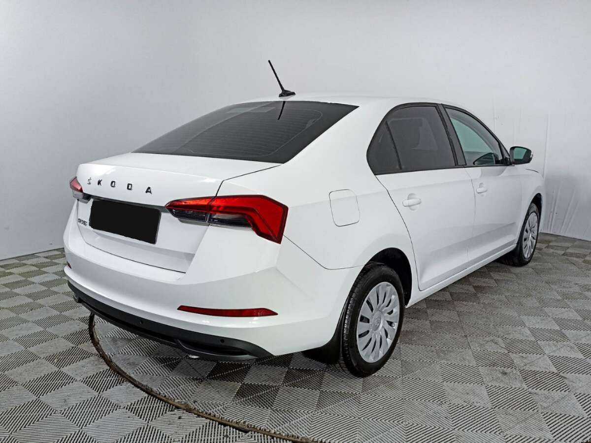 Skoda Rapid с пробегом — 2020 год. Фото: #4