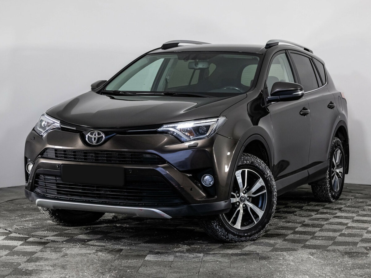 Toyota RAV4 с пробегом — 2018 год. Фото: #0