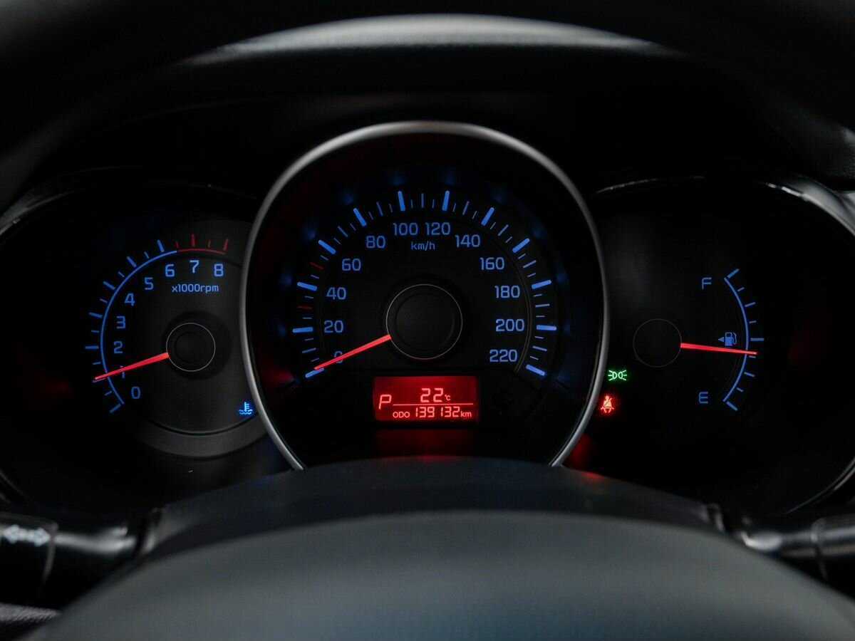 Kia Rio с пробегом — 2012 год. Фото: #18