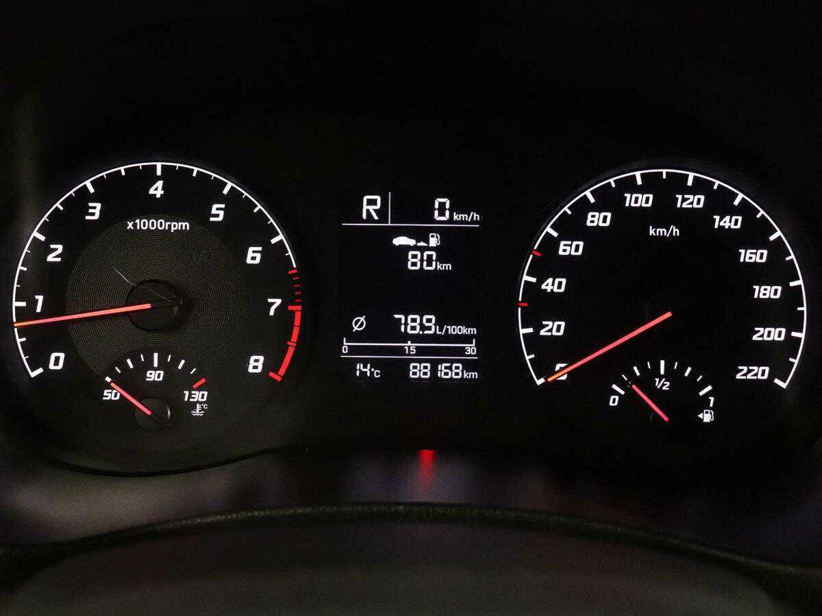 Hyundai Solaris с пробегом — 2020 год. Фото: #9