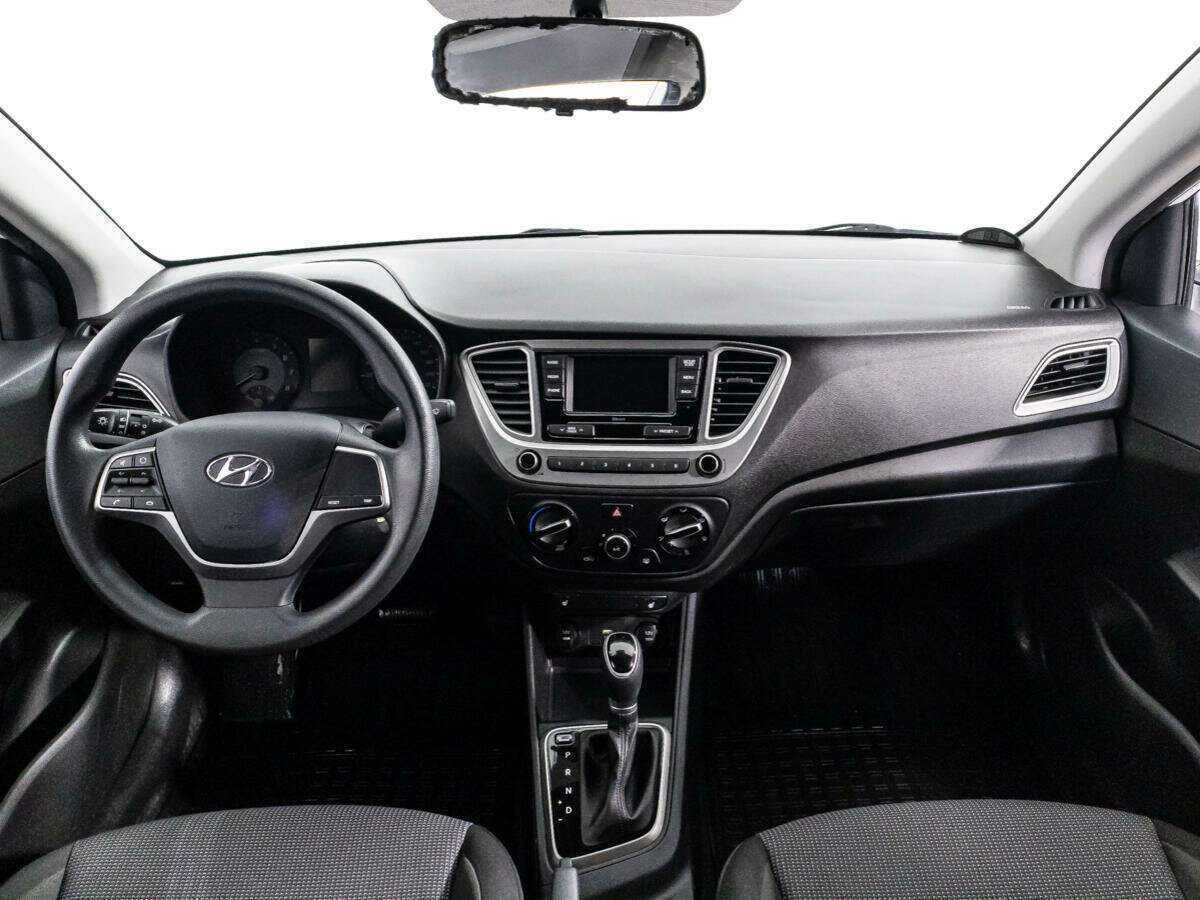 Hyundai Solaris с пробегом — 2021 год. Фото: #12