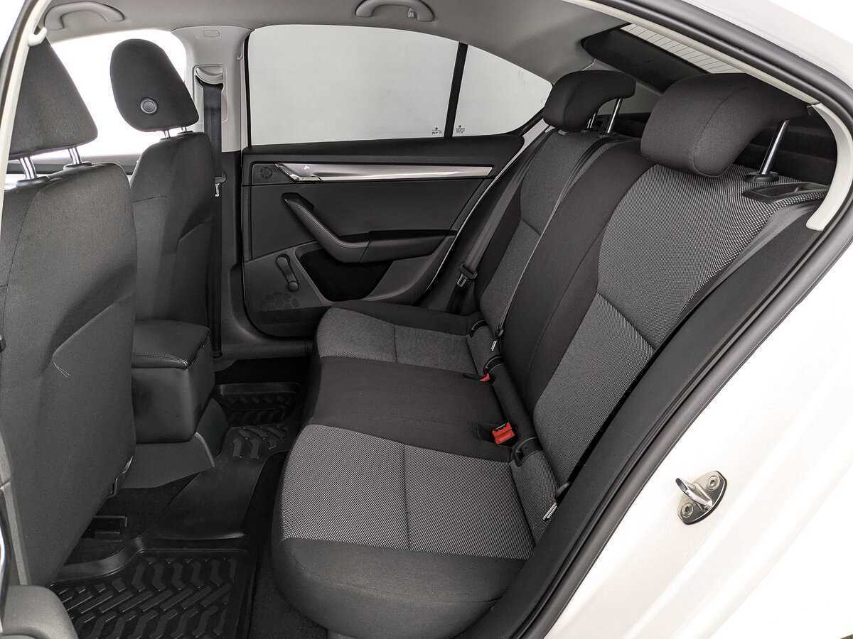 Skoda Octavia с пробегом — 2014 год. Фото: #16