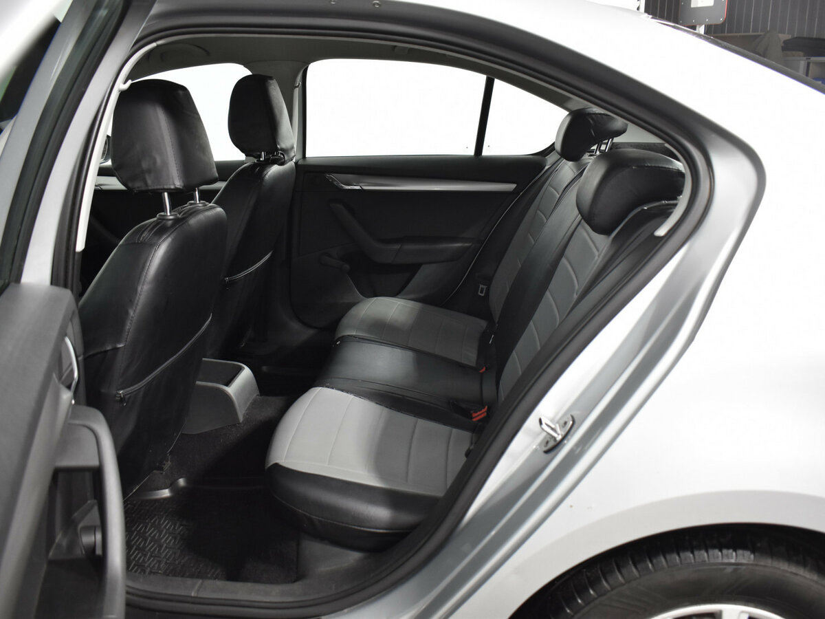 Skoda Octavia с пробегом — 2015 год. Фото: #10