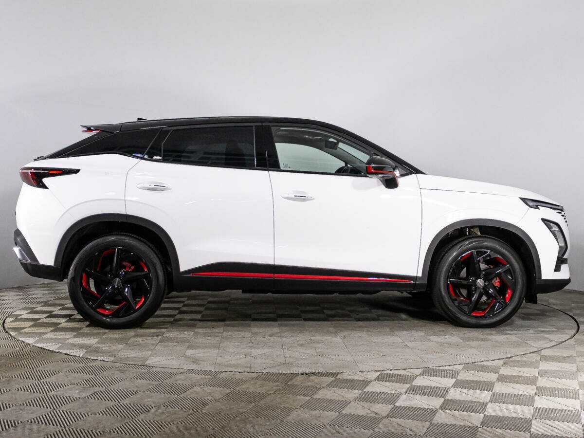 OMODA C5 с пробегом — 2022 год. Фото: #3