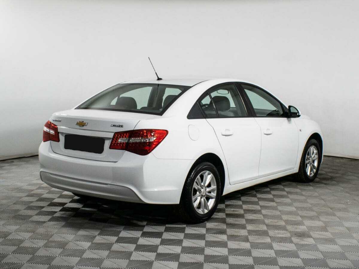 Chevrolet Cruze с пробегом — 2013 год. Фото: #4