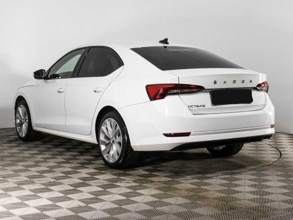 Skoda Octavia с пробегом — 2021 год. Фото: #6