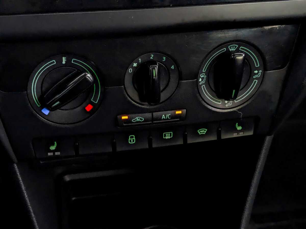 Skoda Rapid с пробегом — 2019 год. Фото: #24