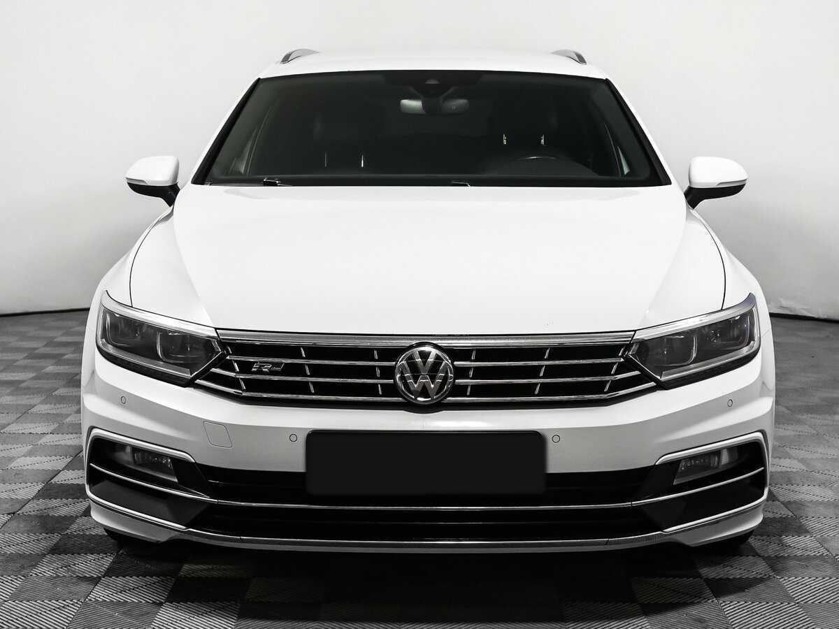 Volkswagen Passat с пробегом — 2019 год. Фото: #1