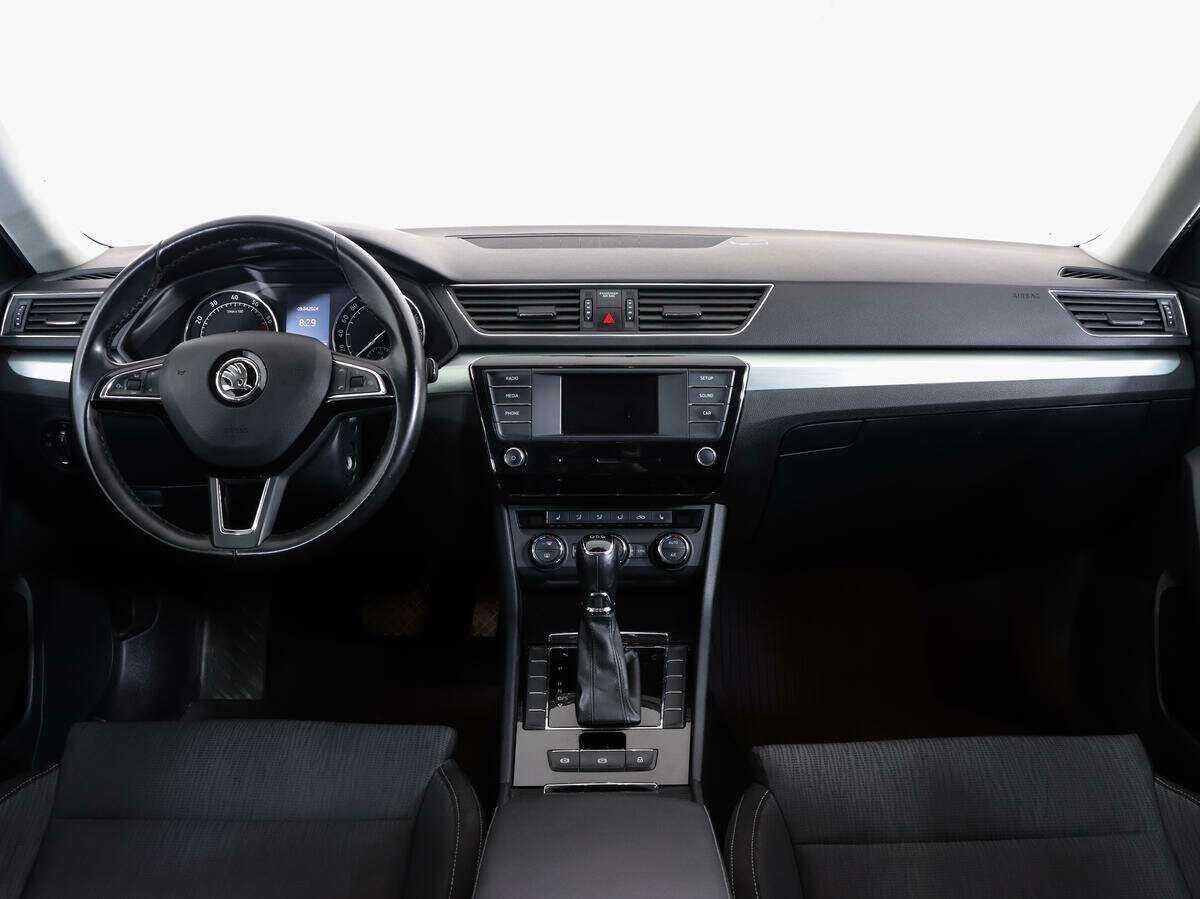 Skoda Superb с пробегом — 2016 год. Фото: #7