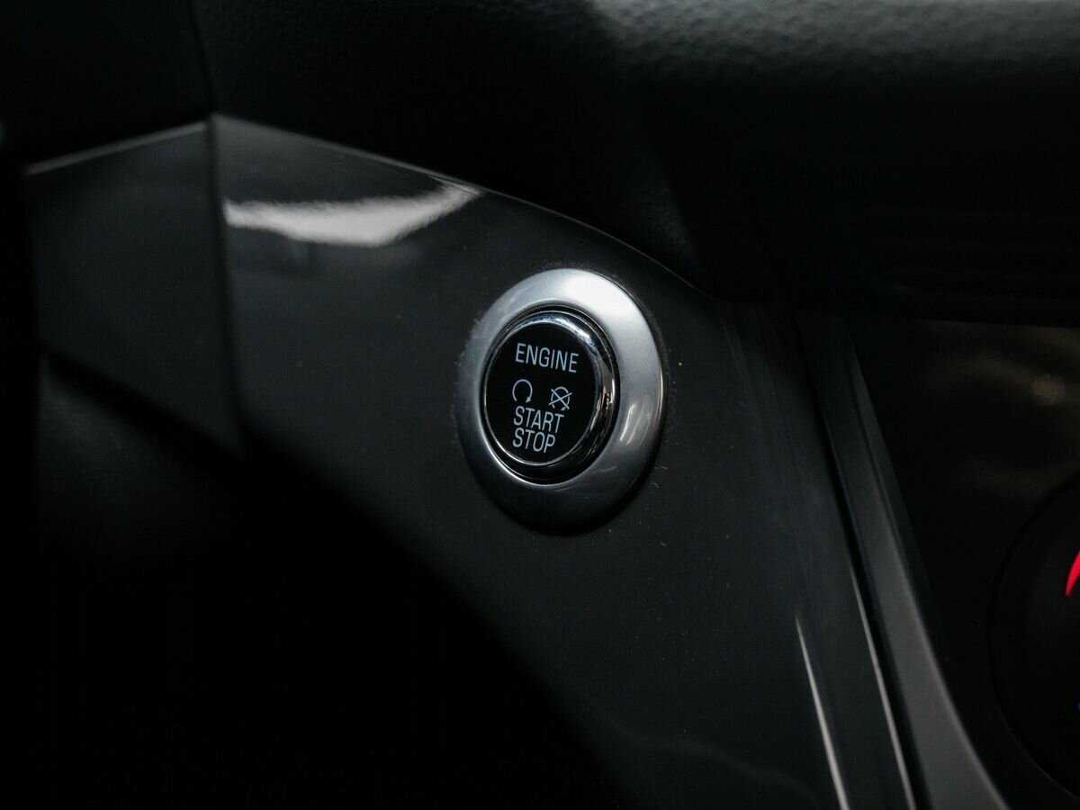 Ford Kuga с пробегом — 2015 год. Фото: #15