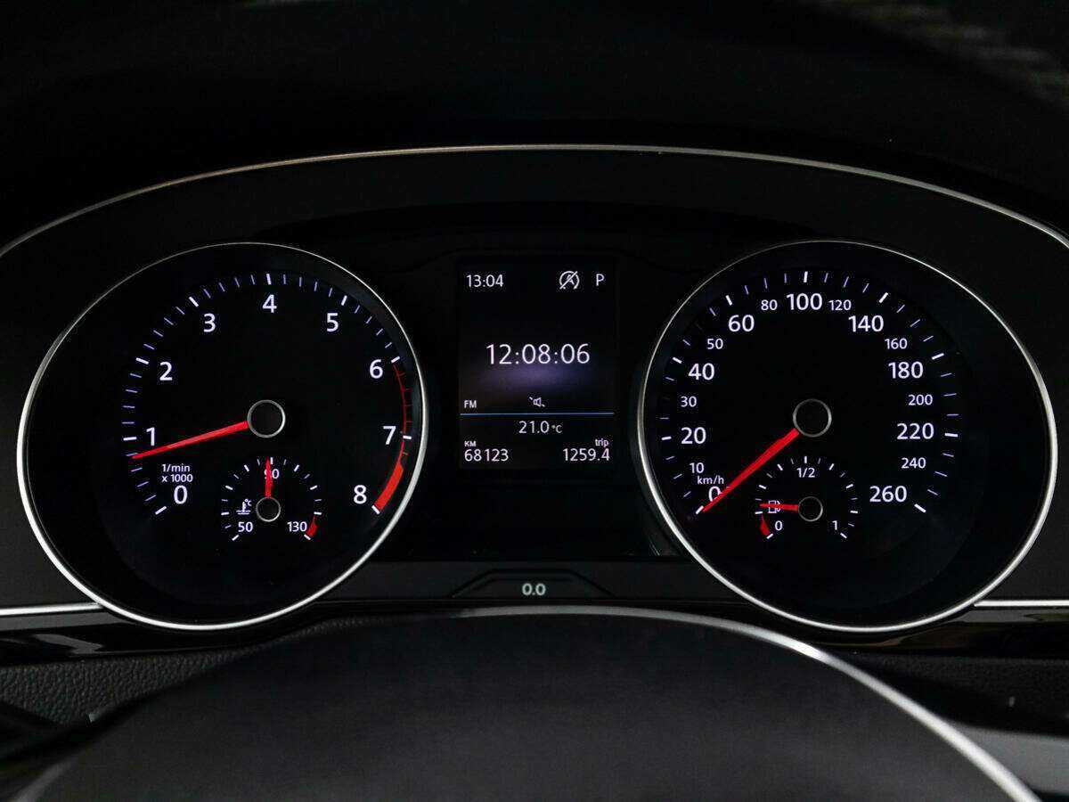 Volkswagen Passat с пробегом — 2017 год. Фото: #11