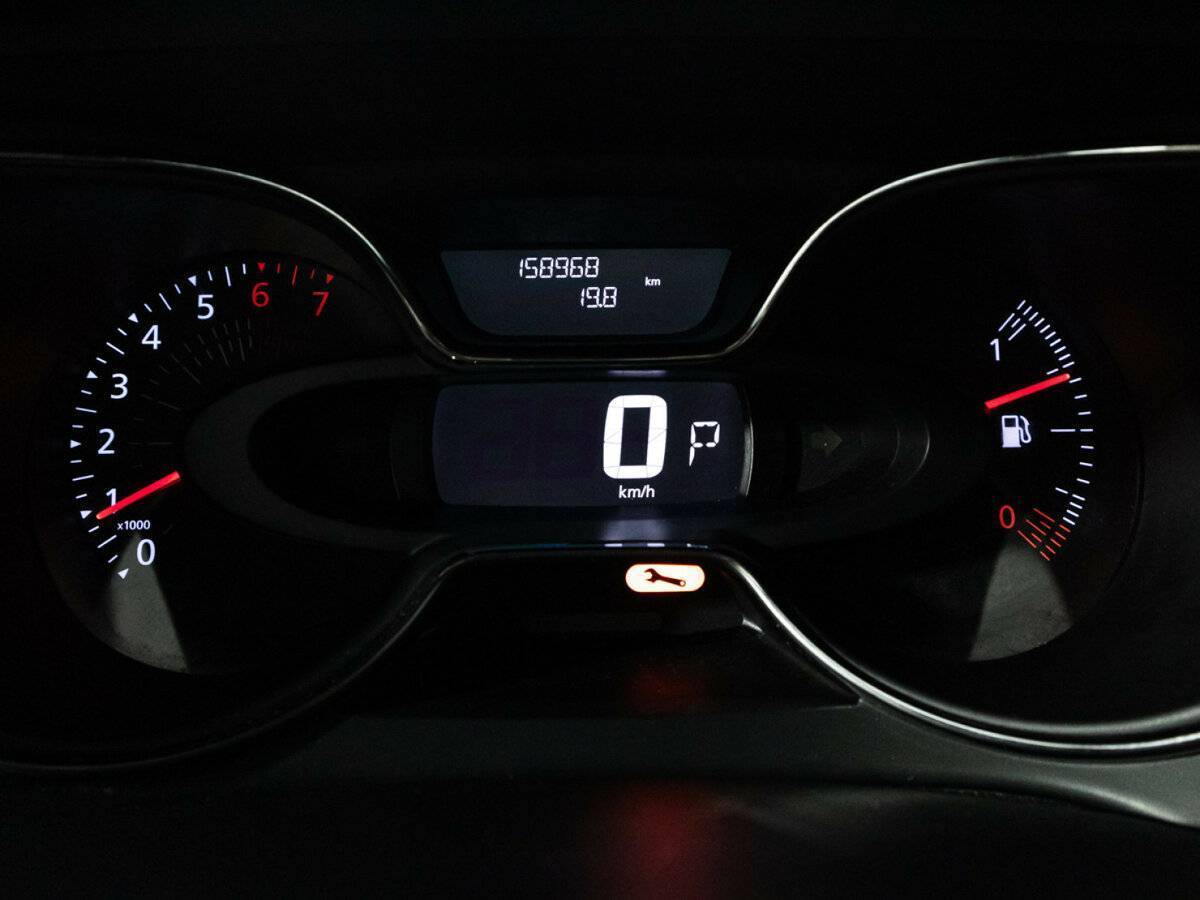 Renault Kaptur с пробегом — 2017 год. Фото: #11