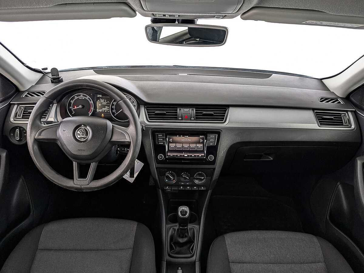 Skoda Rapid с пробегом — 2019 год. Фото: #13